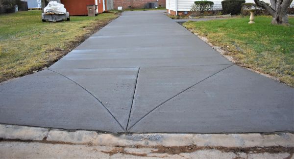 Cost of Apron Pouring in North Charleston